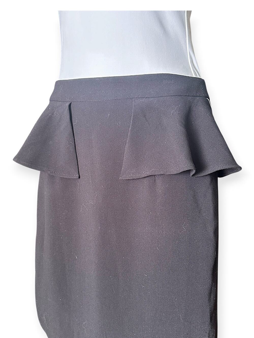 Forever 21 Peplum Black Straight Mini Skirt, Size S